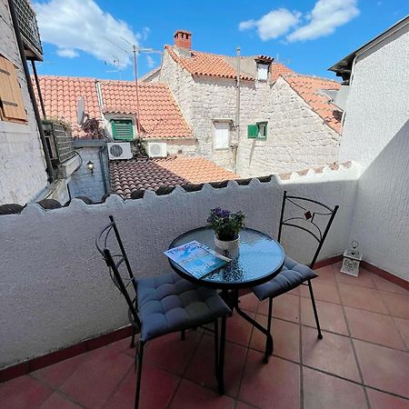 House Ivancic-Free Parking Trogir Quarto foto