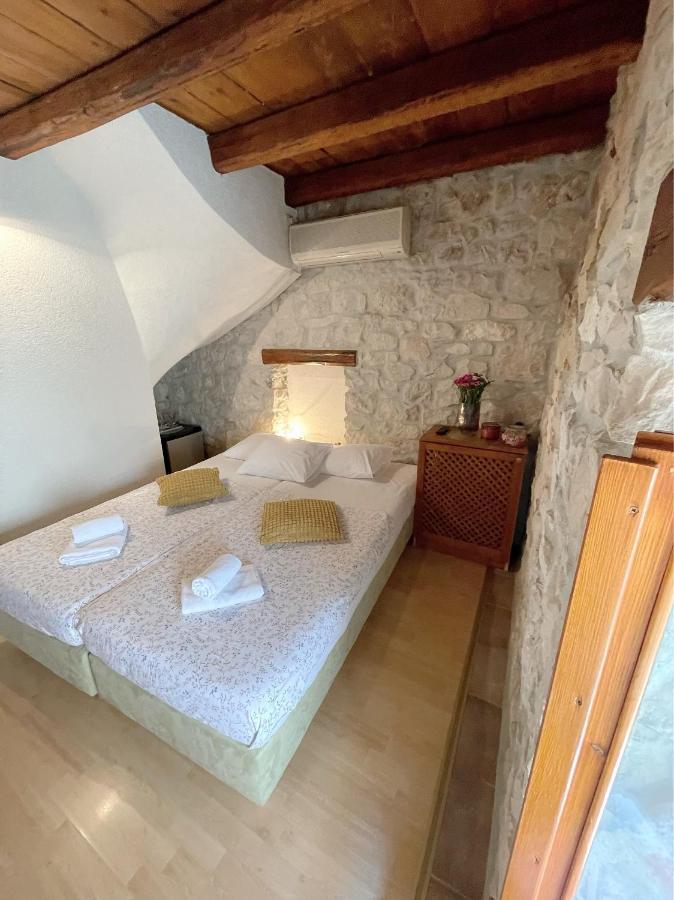 House Ivancic-Free Parking Trogir Exterior foto
