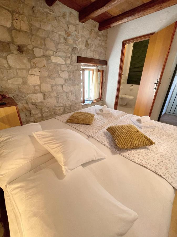 House Ivancic-Free Parking Trogir Exterior foto